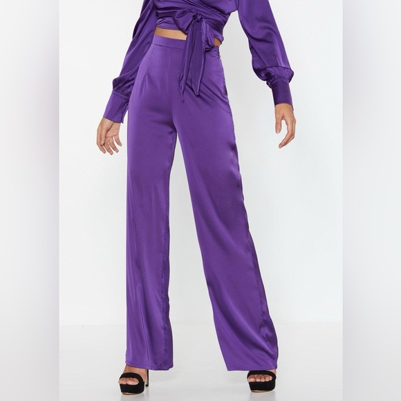 Nasty Gal Women Satin Flare Pant  - Size 6 - Purple - Picture 7 of 9